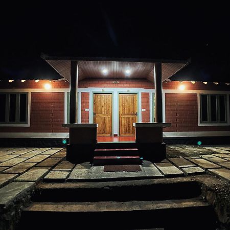 Mahout Resort Wayanad - An Experiential Jungle Stay With Waterfall Kalpatta Exterior foto